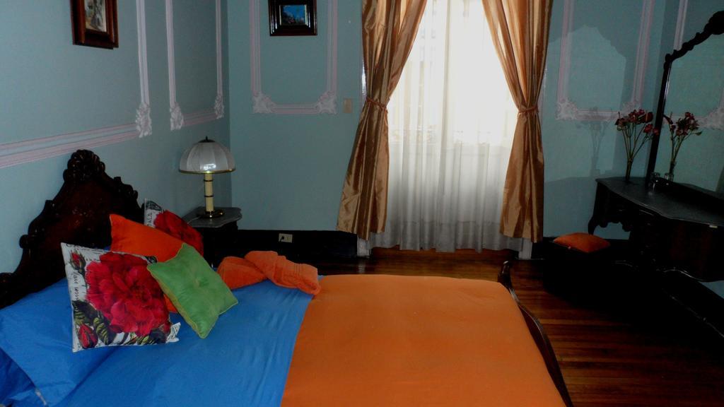 Zohar Hostel Bogotá Quarto foto